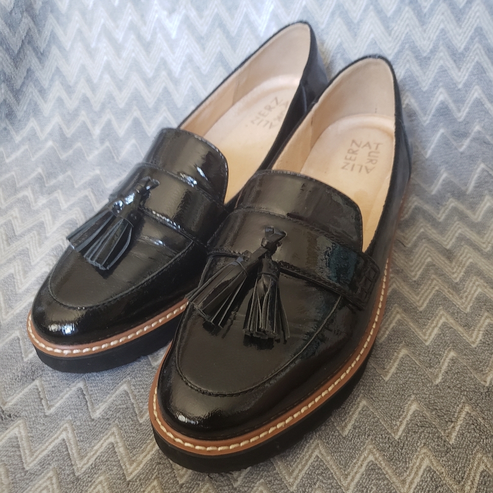 Naturalizer glossy black patent leather loafers 9.5 - Picture 5 of 7